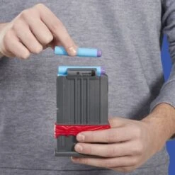 Nerf Fortnite SMG-E Blaster 7 Nerf Fortnite SMG-E Blaster -Spielzeug Geschaft 14127160 03