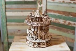 UGEARS Modellbausatz KARUSSELL -Spielzeug Geschaft 16303152 06