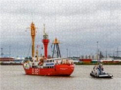 CALVENDO® Puzzle CALVENDO Puzzle Das Feuerschiff Elbe 1 Wird Von Einem Schlepper Gesteuert - 1000 Teile Foto-Puzzle Für Glückliche Stunden 6 CALVENDO® Puzzle CALVENDO Puzzle Das Feuerschiff Elbe 1 Wird Von Einem Schlepper Gesteuert - 1000 Teile Foto-Puzzle Für Glückliche Stunden -Spielzeug Geschaft 17272174 03
