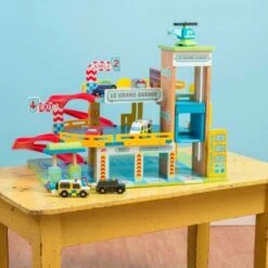 Le Toy Van Le Grand Garage - Parkgarage 10 Le Toy Van Le Grand Garage - Parkgarage -Spielzeug Geschaft 19420162 05