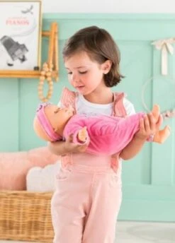 Corolle Mon Grand Poupon - Lucille Interaktiv Mit 8 Funktionen, Weichkörperpuppe Mit Schlafaugen, 42 Cm 11 Corolle Mon Grand Poupon - Lucille Interaktiv Mit 8 Funktionen, Weichkörperpuppe Mit Schlafaugen, 42 Cm -Spielzeug Geschaft 22409014 06