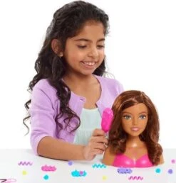 Just Play Barbie Small Stylinghead - Braunes Haar -Spielzeug Geschaft 23222106 02