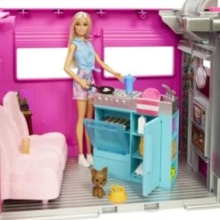 Barbie Super Abenteuer-Camper Fahrzeug, 76 Cm Groß Mit Pool, Rutsche Und über 60 Zubehörteilen -Spielzeug Geschaft 24382092 03