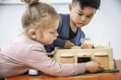 Dantoy Garage 3 Autos -Spielzeug Geschaft 25618762 04