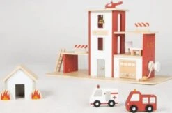 Pinolino Feuerwache „Ben” Mit Zubehör -Spielzeug Geschaft 27040156 03