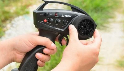 Amewi Dirt Climbing SUV Race Crawler 4WD 1:10 RTR Weiß/rot 4 Amewi Dirt Climbing SUV Race Crawler 4WD 1:10 RTR Weiß/rot - Image 4