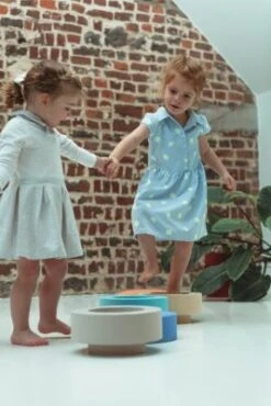 MOES Stapelstuhl – Rainbow Chair -Spielzeug Geschaft 28630283 05