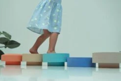 MOES Stapelstuhl – Rainbow Chair -Spielzeug Geschaft 28630283 06