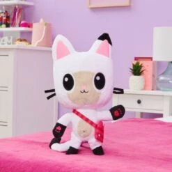 SPIN MASTER Gabby‘s Dollhouse, 33cm Große Plüsch-Katze Talking Pandy Paws (deutsch: Panda Pfötchen) Mit Lichtern, 2 Englischen Liedern Und 10 Geräuschen 11 SPIN MASTER Gabby‘s Dollhouse, 33cm Große Plüsch-Katze Talking Pandy Paws (deutsch: Panda Pfötchen) Mit Lichtern, 2 Englischen Liedern Und 10 Geräuschen -Spielzeug Geschaft 28687486 06