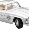 Bburago Modellauto Mercedes-Benz 300SL 1954 (silber, Maßstab 1:24)