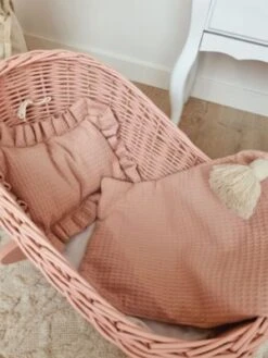 TinaForKids Puppenwiege Aus Weiden Mit Bettwäscheset, Puppenbett Altrosa -Spielzeug Geschaft 29721293 03